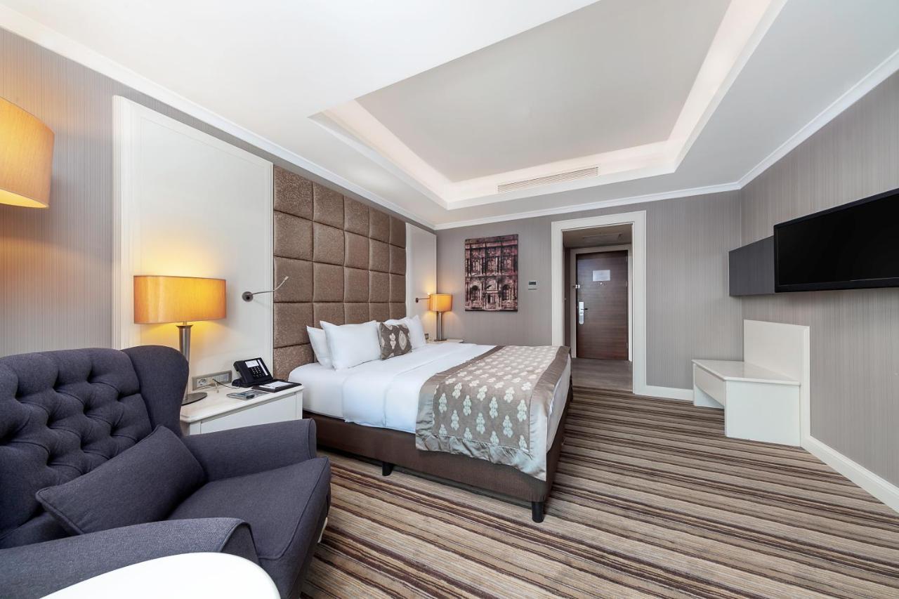 เดเดแมน บอสตันชี อิสตันบูล โฮเต็ล แอนด์ คอนเวนชั่น Hotel ภายนอก รูปภาพ A room at the hotel