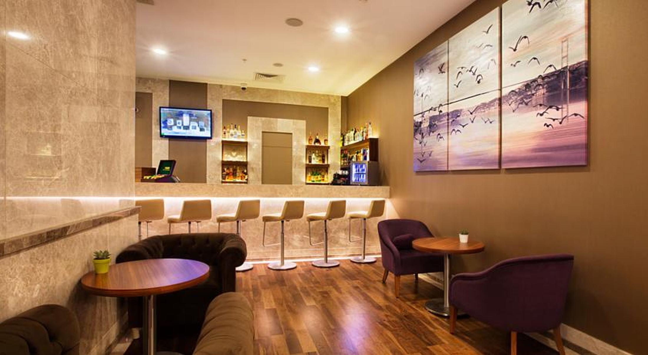 เดเดแมน บอสตันชี อิสตันบูล โฮเต็ล แอนด์ คอนเวนชั่น Hotel ภายนอก รูปภาพ The bar at the lounge