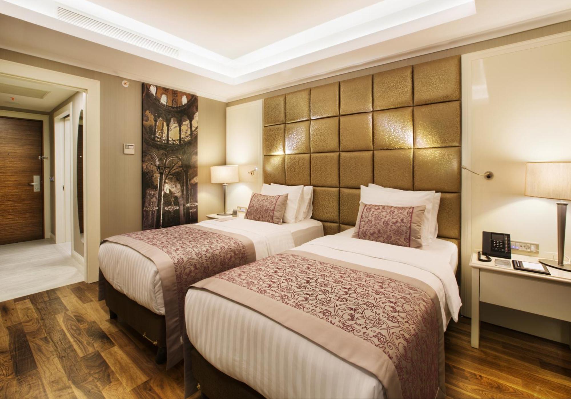 เดเดแมน บอสตันชี อิสตันบูล โฮเต็ล แอนด์ คอนเวนชั่น Hotel ภายนอก รูปภาพ